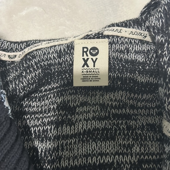 Roxy Sweater/Cardigan - Picture 2 of 3